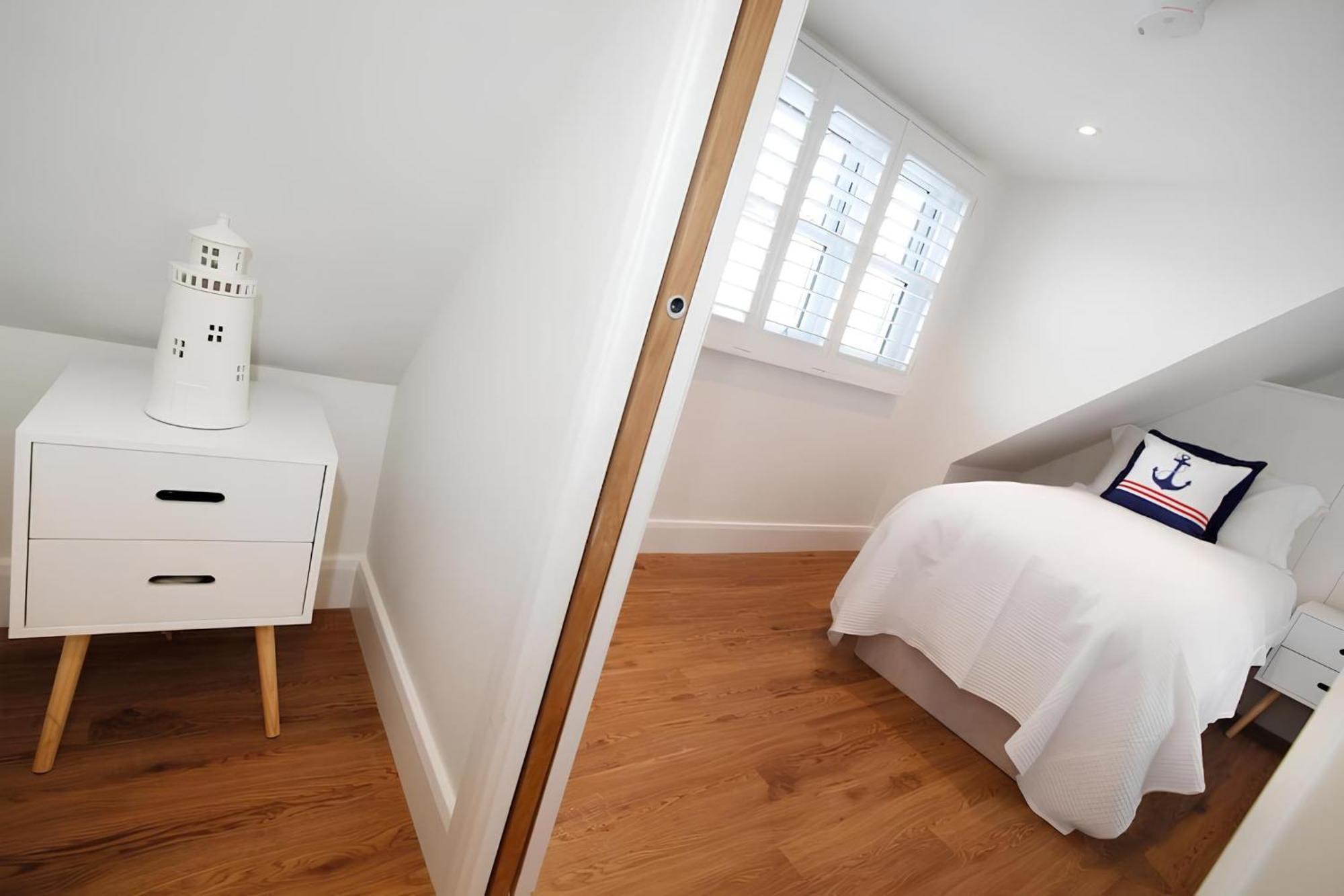 Tucked Away, Beach Access Sleeps 4 Mumbles Exterior foto